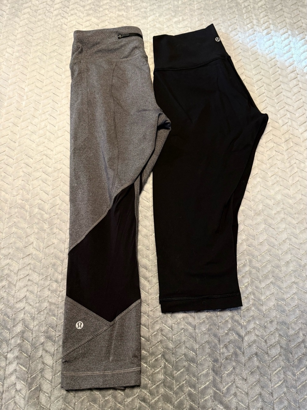 Lululemon Crop Leggings Bundle - Size 8 - Set of 2